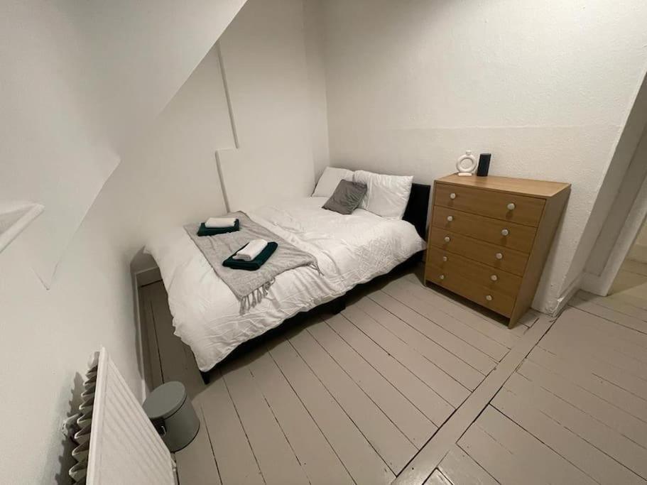 Comfy 2 Bedroom On Tower Bridge London Ngoại thất bức ảnh